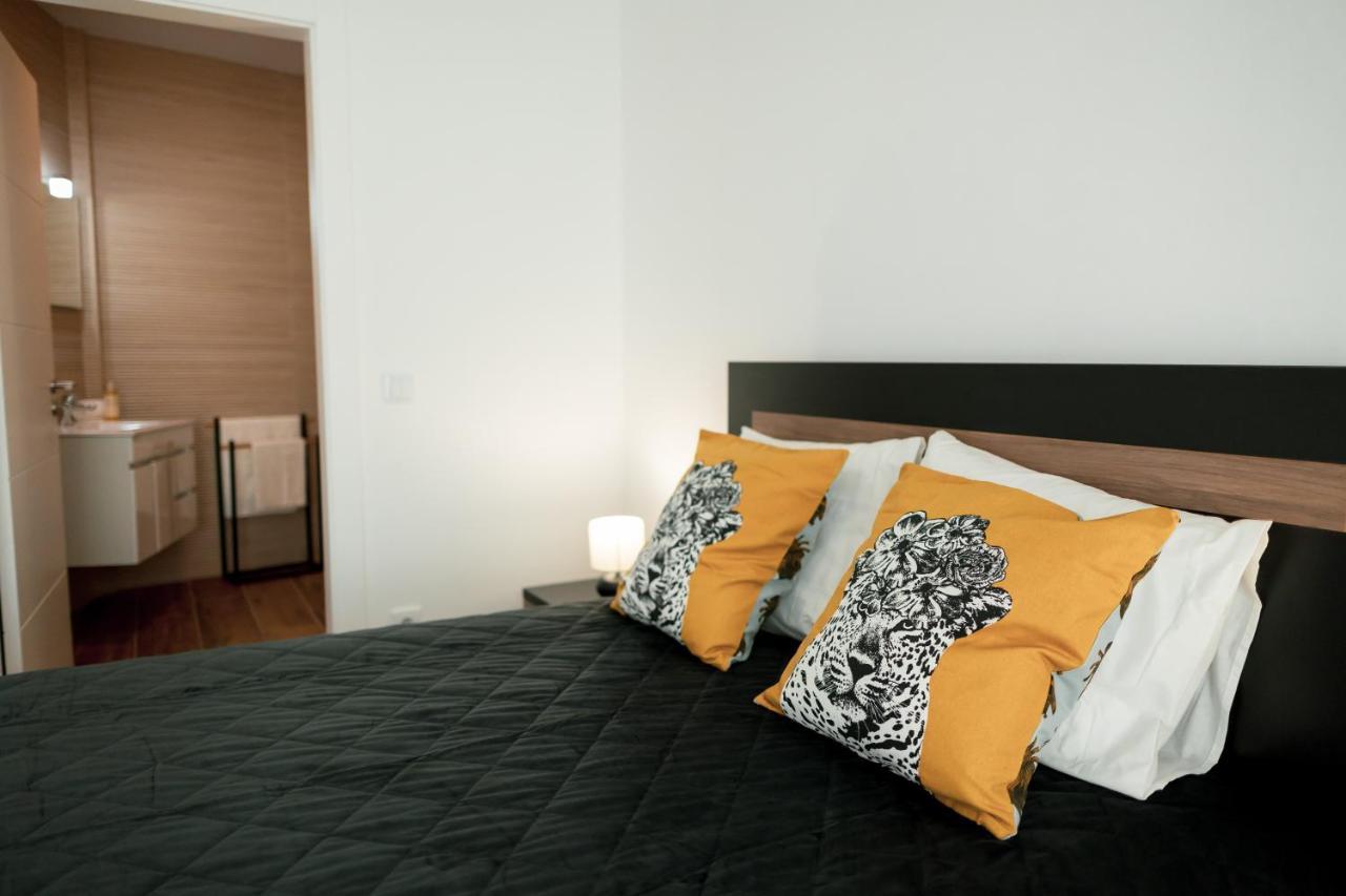 Gold Apartment Ferrel I Екстер'єр фото